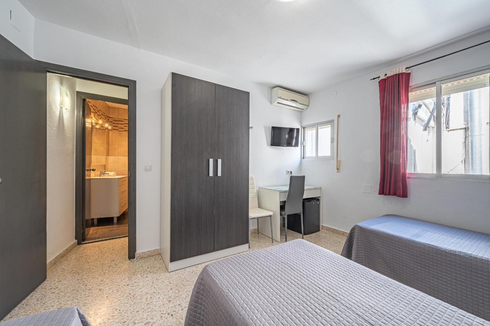Hostal Ocana Manilva Buitenkant foto