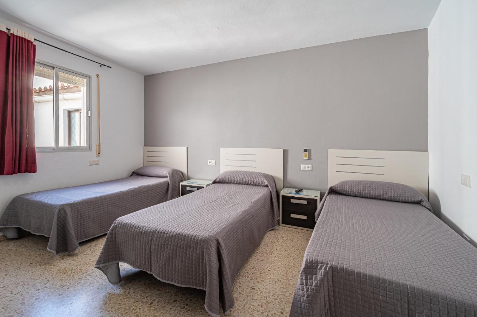 Hostal Ocana Manilva Buitenkant foto