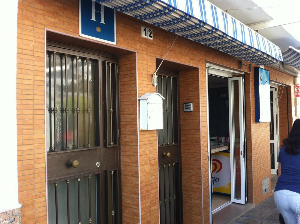 Hostal Ocana Manilva Buitenkant foto