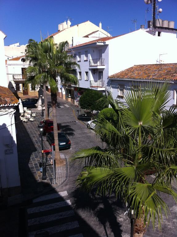Hostal Ocana Manilva Buitenkant foto