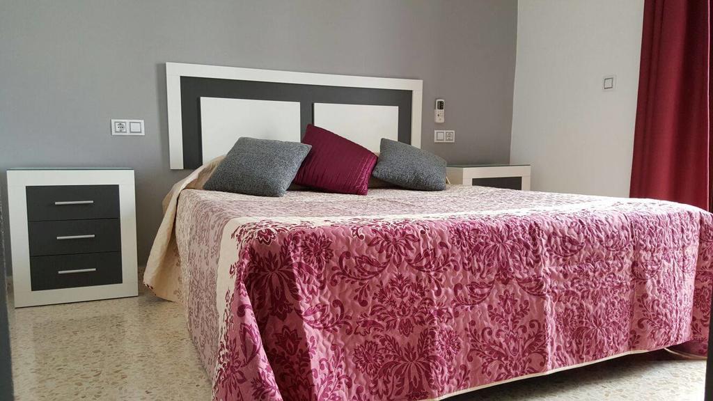 Hostal Ocana Manilva Buitenkant foto